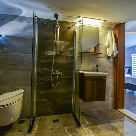 فيلة Lins House 1 فتحية